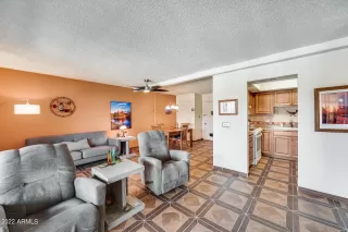 Photo #3: 6478941 Listing