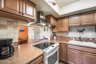 Photo #4: 6478941 Listing