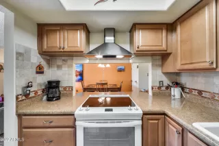 Photo #6: 6478941 Listing