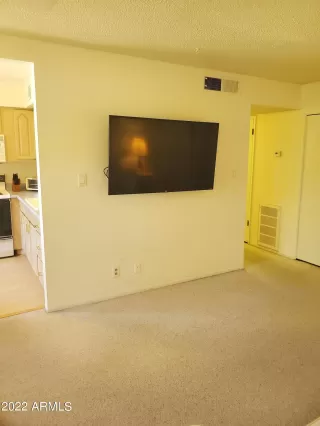 Photo #5: 6479391 Listing 