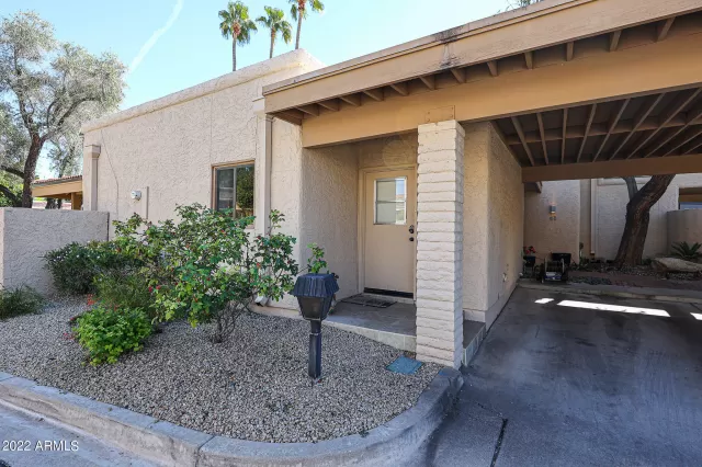 MLS: 6479728 Condo For Sale