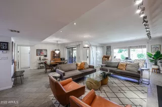 Photo #4: 6479728 Listing 