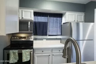 Photo #6: 6480042 Listing 