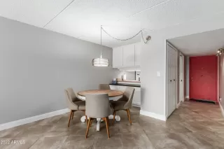 Photo #5: 6480199 Listing