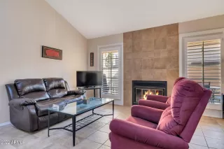 Photo #3: 6480300 Listing