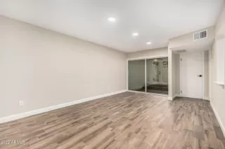 Photo #2: 6480461 Listing 