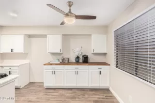 Photo #6: 6480461 Listing 