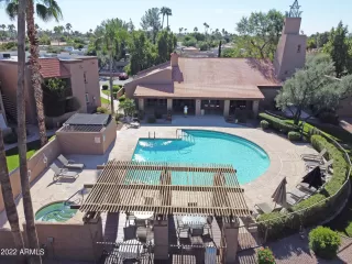 Photo #2: 6480516 Listing 