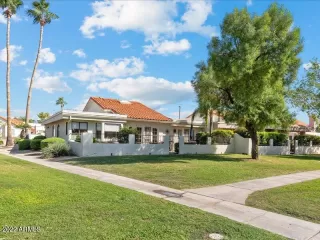 Photo #5: 6480559 Listing