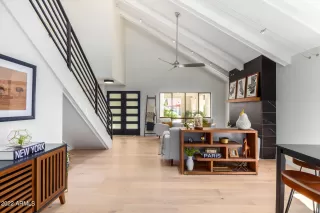 Photo #5: 6480801 Listing