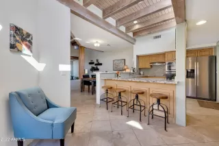 Photo #6: 6481027 Listing