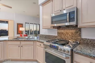 Photo #6: 6481206 Listing 
