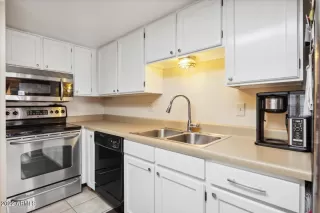 Photo #3: 6481260 Listing