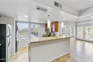 Photo #2: 6481325 Listing 