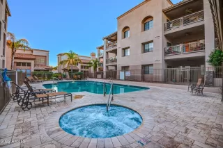 Photo #4: 6481444 Listing