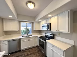 Photo #2: 6481461 Listing 