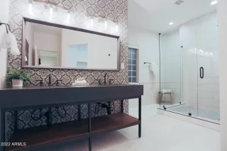 Photo #4: 6481483 Listing