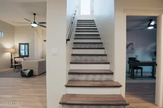 Photo #6: 6481483 Listing