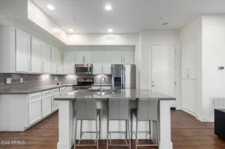 Photo #1: 6481528 Listing