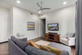 Photo #3: 6481528 Listing