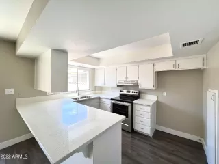 Photo #4: 6481580 Listing