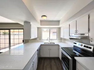 Photo #5: 6481580 Listing