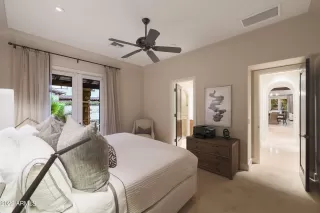 Photo #6: 6481591 Listing 