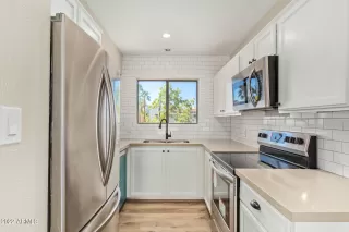 Photo #2: 6481755 Listing