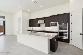 Photo #4: 6481819 Listing 