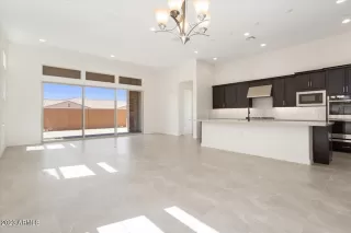 Photo #6: 6481819 Listing 