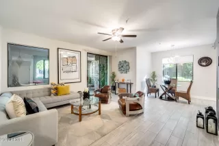 Photo #4: 6481853 Listing 