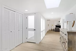 Photo #4: 6481969 Listing 