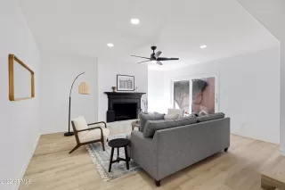 Photo #6: 6481969 Listing 