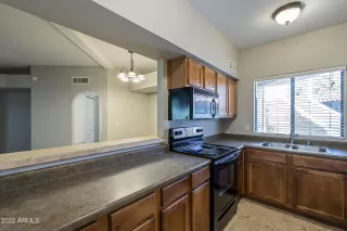 Photo #4: 6482365 Listing