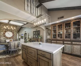 Photo #2: 6482454 Listing