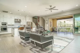 Photo #3: 6482467 Listing