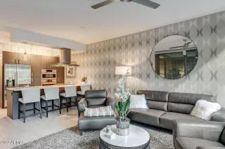 Photo #4: 6482594 Listing