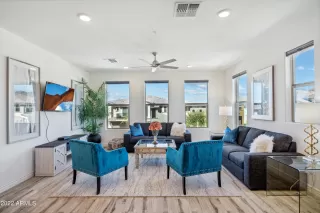 Photo #6: 6482633 Listing