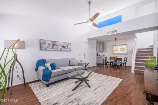 Photo #3: 6482887 Listing