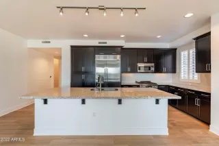 Photo #6: 6483210 Listing