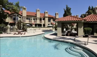 Photo #2: 6483303 Listing 
