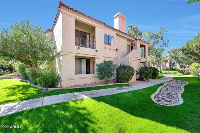 MLS: 6483370 Condo For Sale