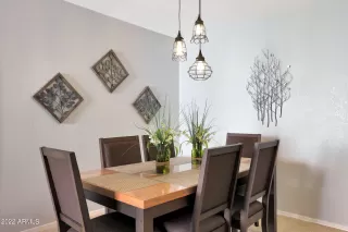 Photo #5: 6483370 Listing