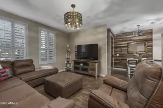 Photo #6: 6483918 Listing 