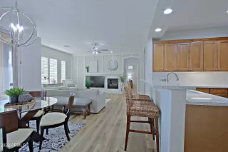 Photo #6: 6484336 Listing 