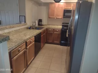 Photo #2: 6484411 Listing