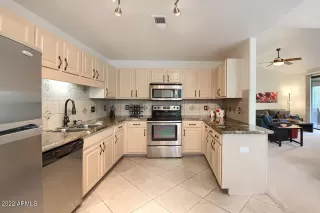 Photo #5: 6484520 Listing 