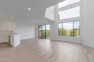 Photo #3: 6484618 Listing