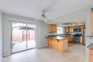 Photo #3: 6484639 Listing