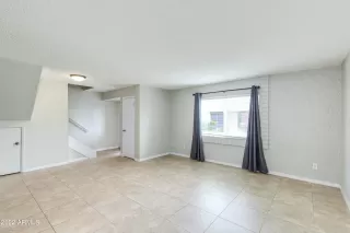 Photo #6: 6484639 Listing
